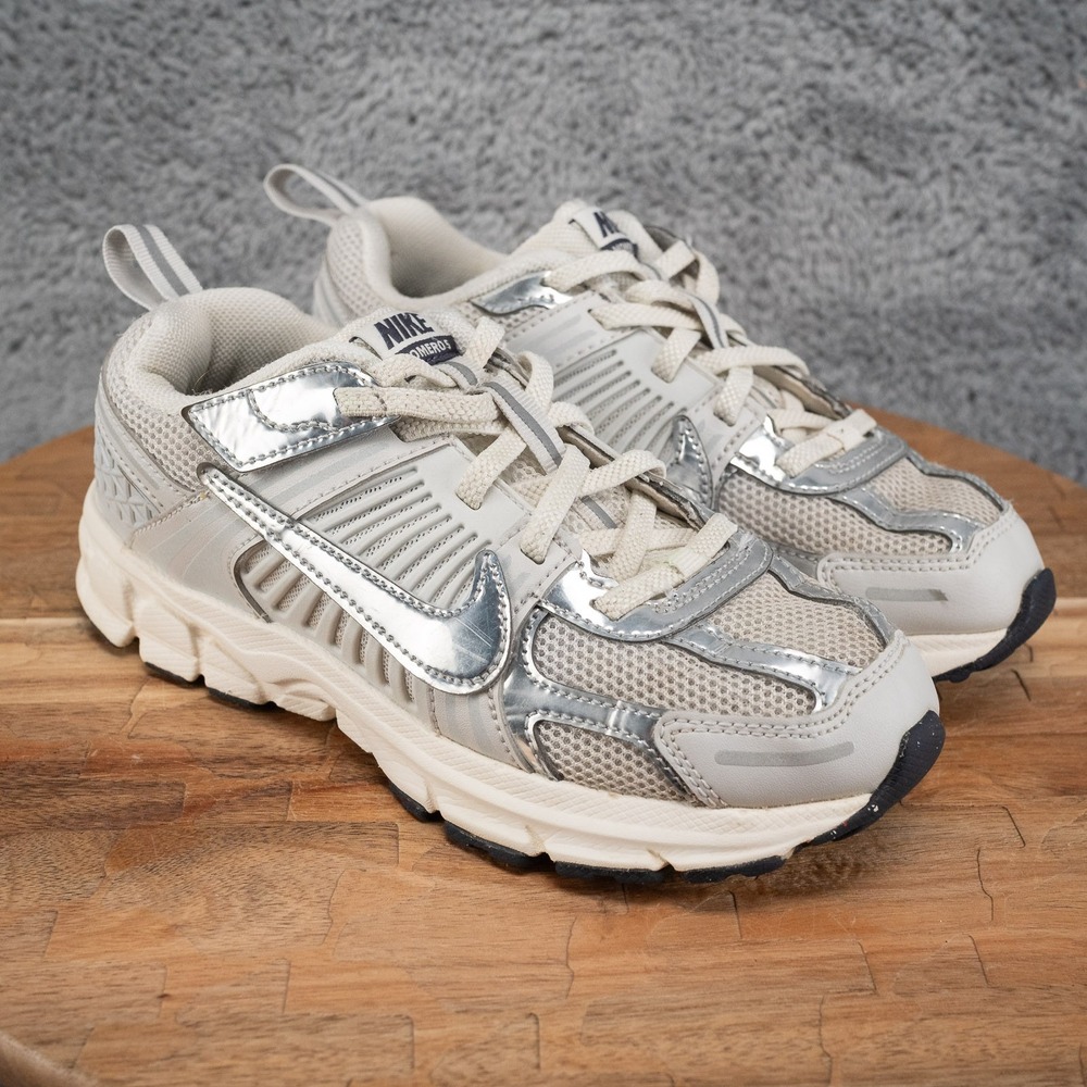 Nike Vomero 5 Photon Dust Chrome (PS) Kids Size 2Y